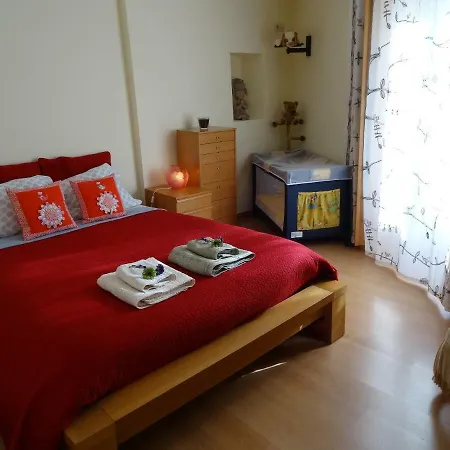Alfama 28 Tram Apartman *